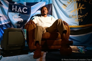 官方:勒阿弗尔签下24岁瑞士前锋曼比比,球员将身披10号球衣