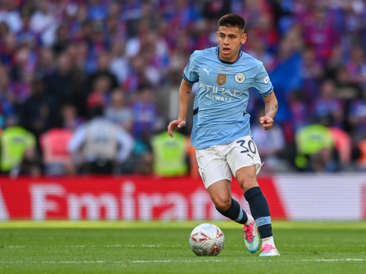 世俱杯投注-图片报：谈判签下楚克乌梅卡变得困难，多特寻求先租后买埃切维里